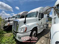 2018 Freightliner CASCADIA 125 6X4 T/A SLEEPER T