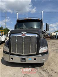 2015 Peterbilt 579 6X4 T/A MID ROOF TRUCK TRA