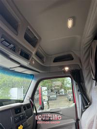 2019 Peterbilt 579 6X4 T/A SLEEPER TRUCK TRAC
