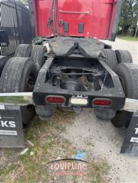 2019 Peterbilt 579 6X4 T/A SLEEPER TRUCK TRAC
