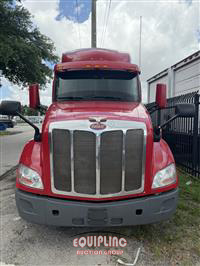 2019 Peterbilt 579 6X4 T/A SLEEPER TRUCK TRAC