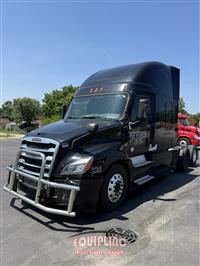 2022 Freightliner CASCADIA 6X4 T/A SLEEPER TRUCK
