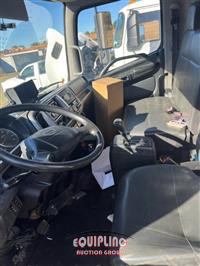2014 Hino 268A 26' Box Truck
