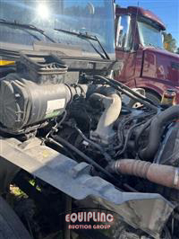 2014 Hino 268A 26' Box Truck
