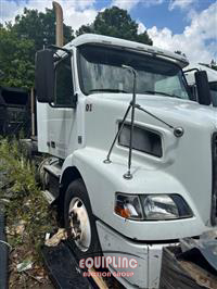 2009 Volvo VNM