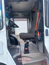 2004 Freightliner MT45 Chassis