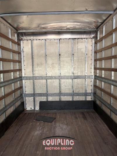 2016 Hino 268A 26' Box Truck