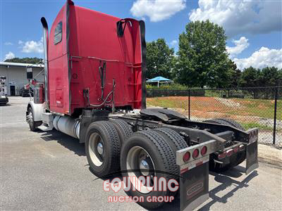 2001 Freightliner FLD132