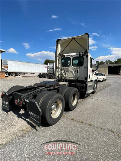 2017 Freightliner CASCADIA 6X4 T/A DAY CAB TRUCK