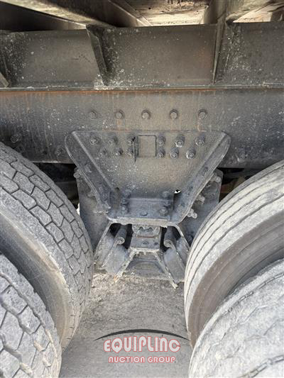 2006 Peterbilt 357 TRI/A DUMP TRUCK