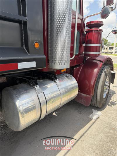 2006 Peterbilt 357 TRI/A DUMP TRUCK