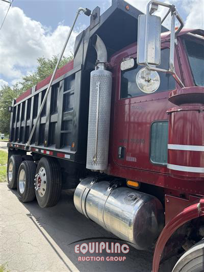 2006 Peterbilt 357 TRI/A DUMP TRUCK