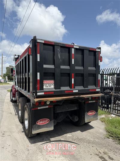 2006 Peterbilt 357 TRI/A DUMP TRUCK