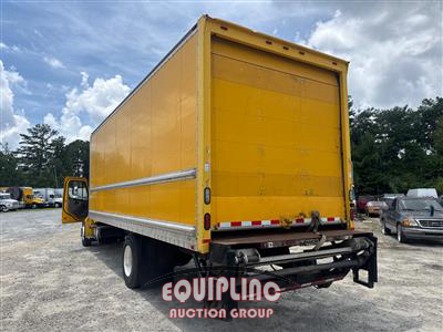 2013 Freightliner M2