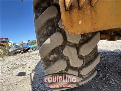 2019 Caterpillar 908M WHEEL LOADER
