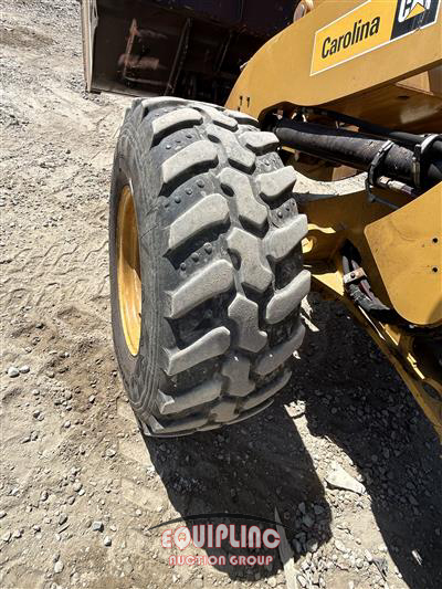 2019 Caterpillar 908M WHEEL LOADER