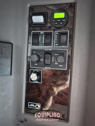 2025 Kenworth W900 6X4 T/A SLEEPER TRUCK TRA