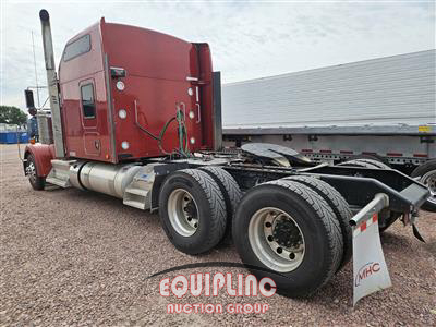 2025 Kenworth W900 6X4 T/A SLEEPER TRUCK TRA