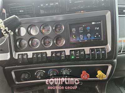 2025 Kenworth W900 6X4 T/A SLEEPER TRUCK TRA
