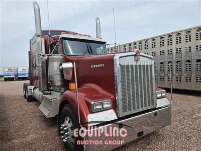 2025 Kenworth W900 6X4 T/A SLEEPER TRUCK TRA