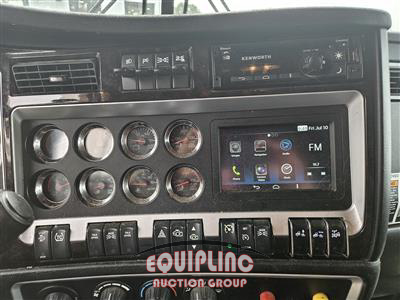2025 Kenworth W900 6X4 T/A SLEEPER TRUCK TRA