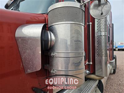 2025 Kenworth W900 6X4 T/A SLEEPER TRUCK TRA