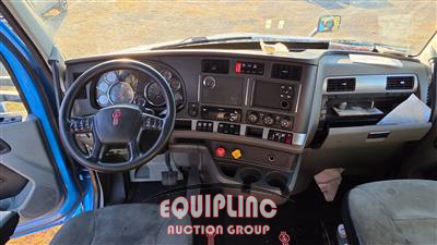 2020 Kenworth T680 6X4 T/A SLEEPER TRUCK TRA