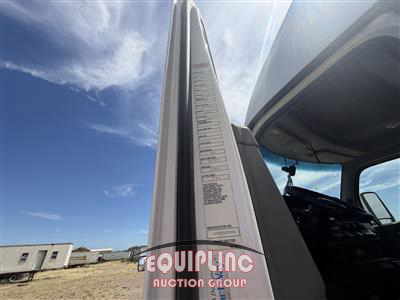 2019 Kenworth T680 6X4 T/A SLEEPER TRUCK TRA