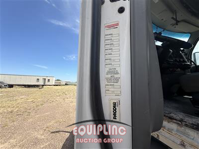 2019 Kenworth T680 6X4 T/A SLEEPER TRUCK TRA