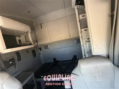 2019 Kenworth T680 6X4 T/A SLEEPER TRUCK TRA