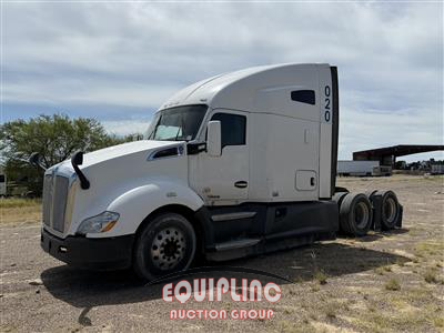 2019 Kenworth T680 6X4 T/A SLEEPER TRUCK TRA