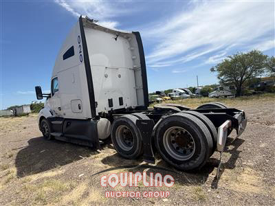 2019 Kenworth T680 6X4 T/A SLEEPER TRUCK TRA