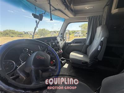 2019 Kenworth T680 6X4 T/A SLEEPER TRUCK TRA