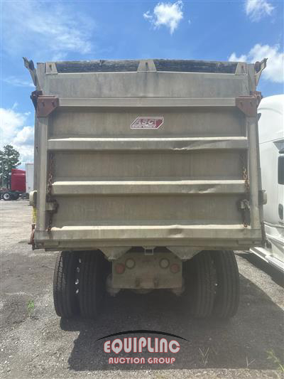 2014 Freightliner Columbia