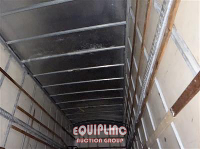 2015 International 4300 4X2 S/A NON CDL BOX TRUCK