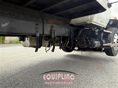 2020 International MV607 4X2 S/A 26FT NON CDL BOX