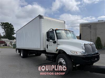 2020 International MV607 4X2 S/A 26FT NON CDL BOX