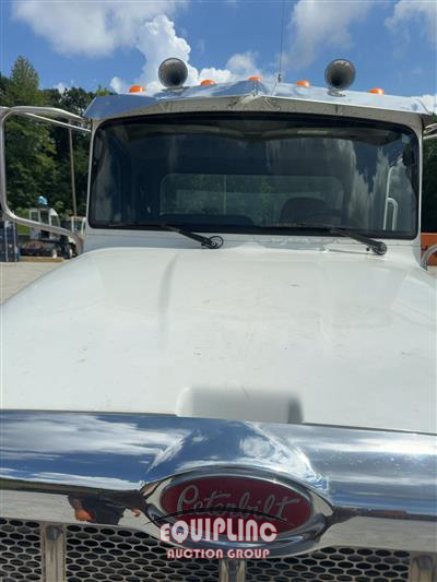 2019 Peterbilt 337 4X2 S/A ROLLBACK TRUCK