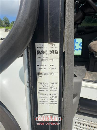 2019 Peterbilt 337 4X2 S/A ROLLBACK TRUCK
