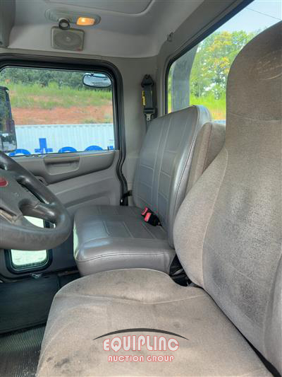 2019 Peterbilt 337 4X2 S/A ROLLBACK TRUCK