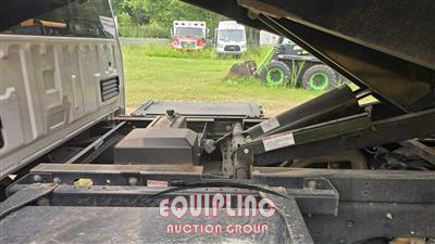 2023 Ford F350 4X2 S/A DUMP TRUCK
