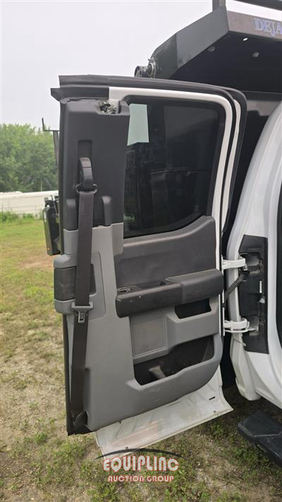 2023 Ford F350 4X2 S/A DUMP TRUCK
