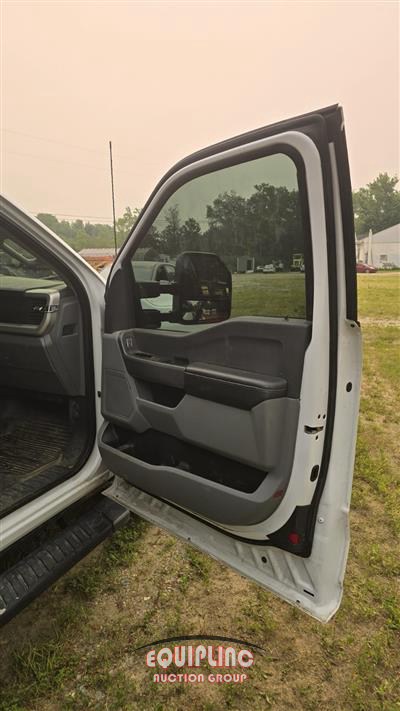 2023 Ford F350 4X2 S/A DUMP TRUCK