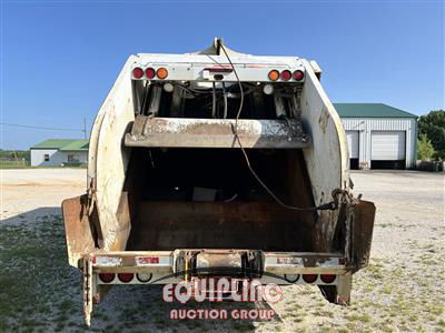 2019 Freightliner M2 4X2 S/A REAR LOAD GARBAGE T
