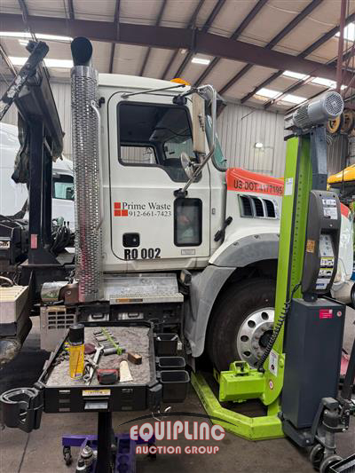 2019 Mack Granite