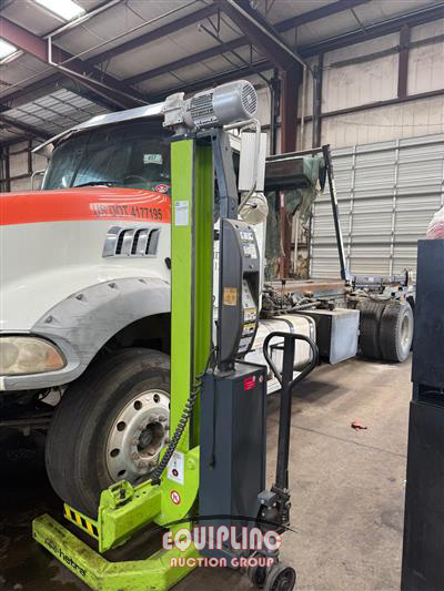 2019 Mack Granite