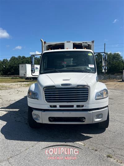 2012 Freightliner M2106 4X2 S/A GARBAGE TRUCK WI