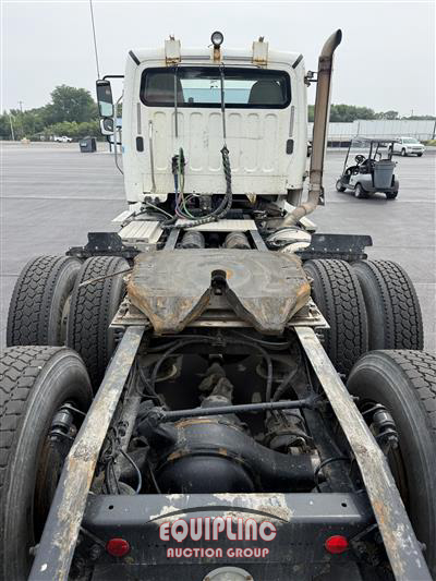2018 Freightliner M2 6X4 T/A DAY CAB TRUCK 