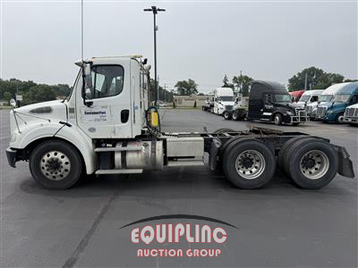2018 Freightliner M2 6X4 T/A DAY CAB TRUCK 