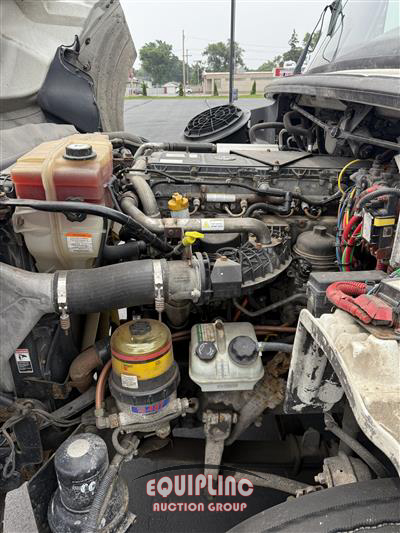 2018 Freightliner M2 6X4 T/A DAY CAB TRUCK 